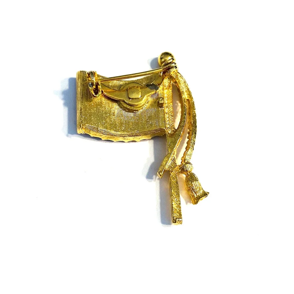 Vintage American Flag Brooch Rhinestones Pin Goldtone Red White & Blue Patriotic